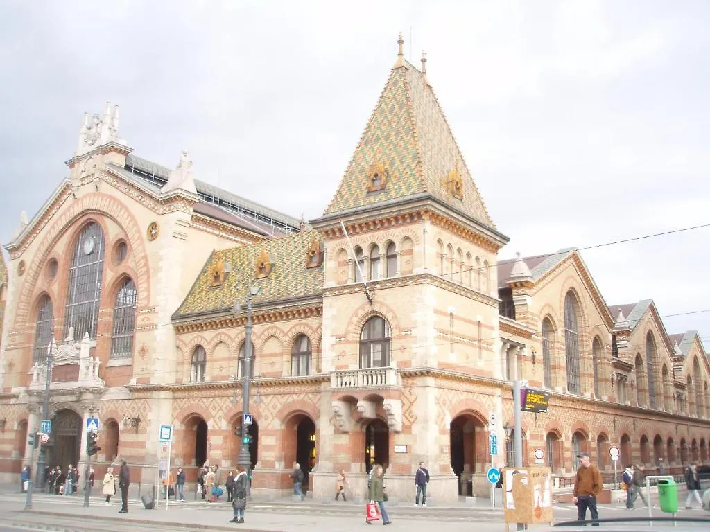 Budapest River Hotel Гостевой дом