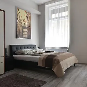 Гостевой дом Corvin Point And